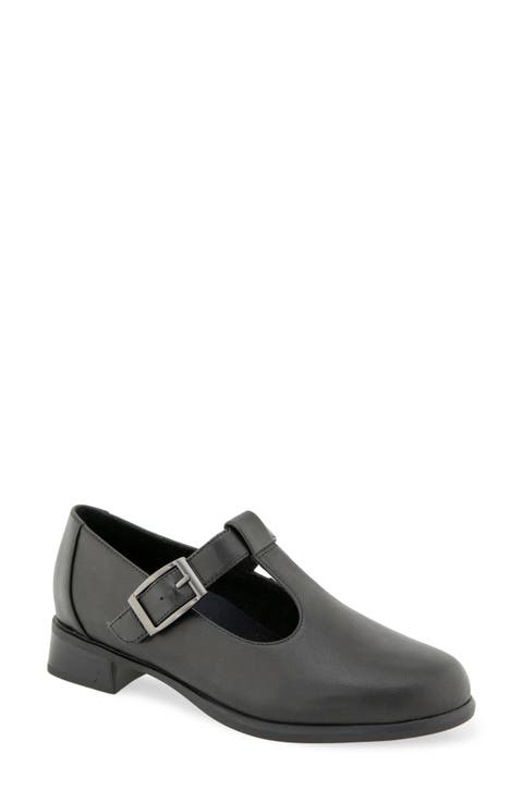 Carmen Leather Pump