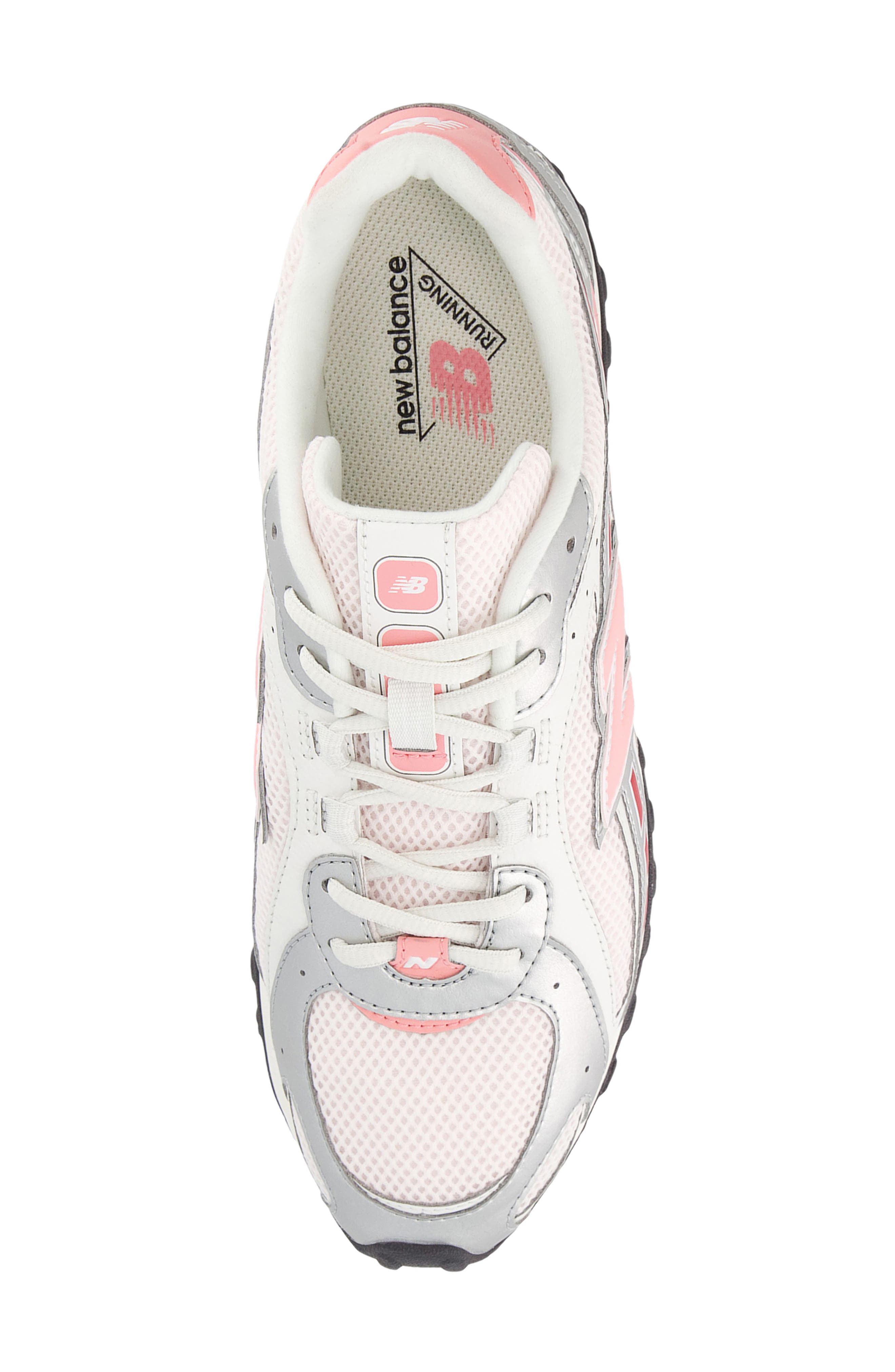 New Balance Gender Inclusive 204L Sneaker, Alternate, color, Silver Metallic/ Double Bubble