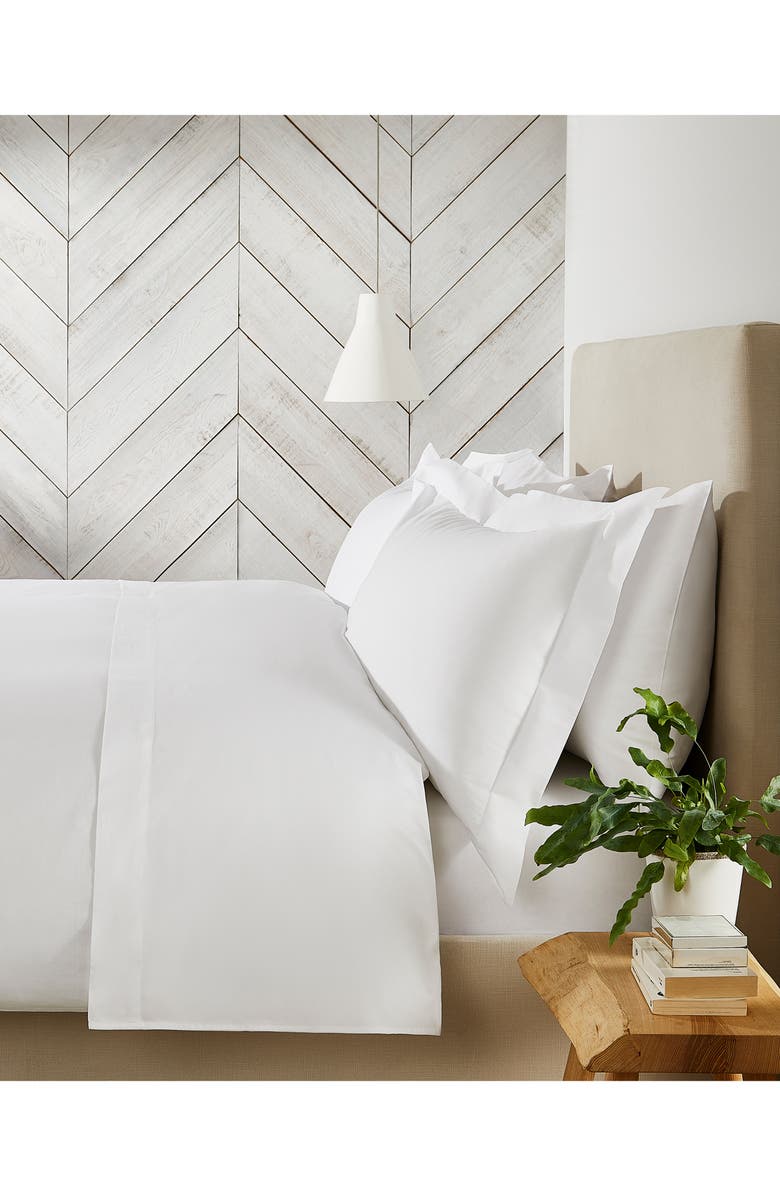 The White Company 200 Thread Count Egyptian Cotton Fitted Sheet, Main, color, 