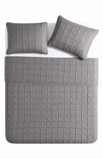 VCNY HOME Square Solid 3-Piece Quilt Set