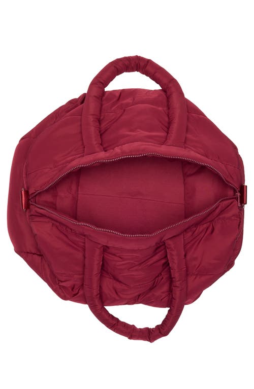 Mytagalongs Cloud Duffle Bag In Burgundy