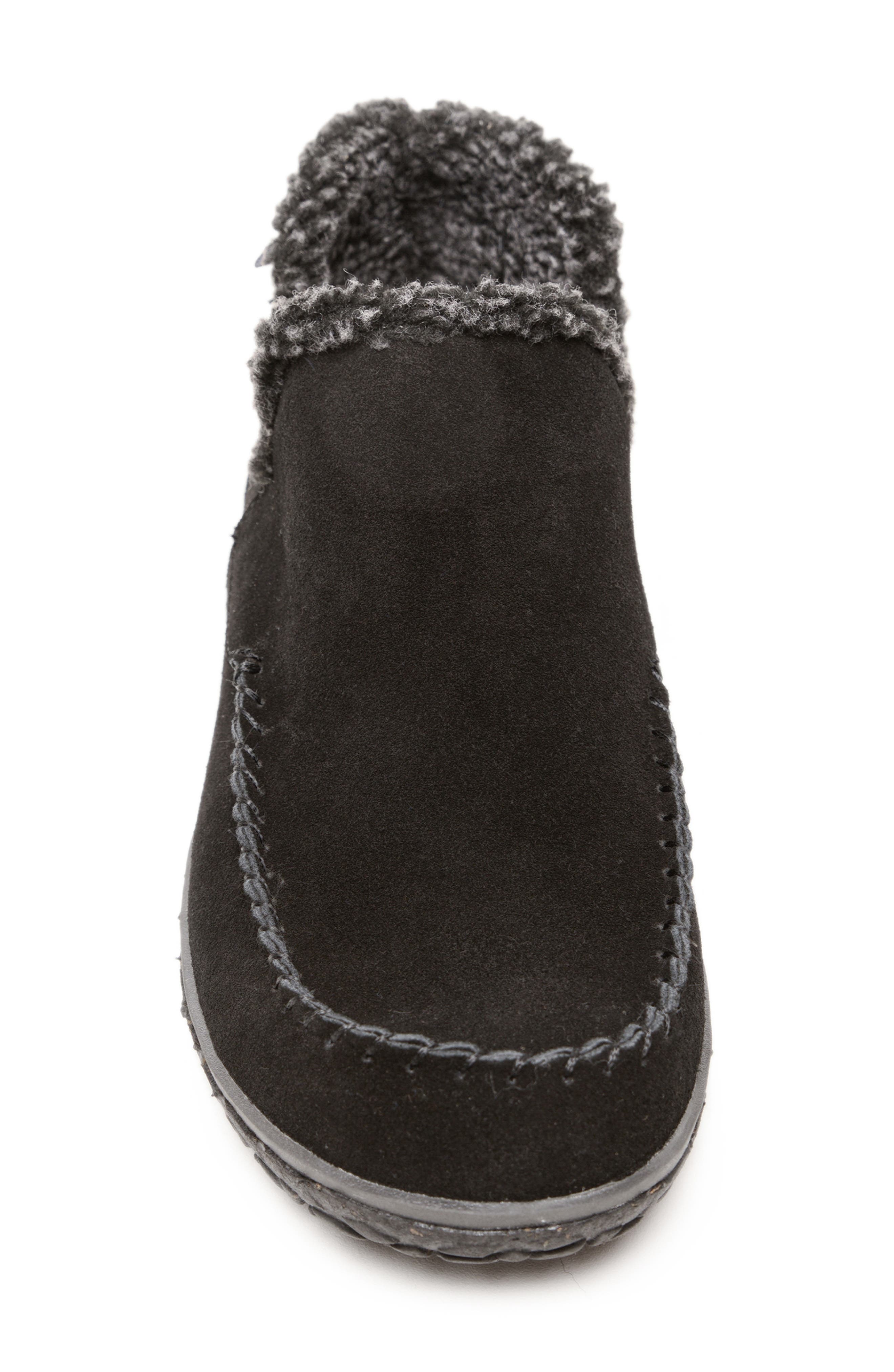 Minnetonka Taren Suede Loafer, Alternate, color, Black