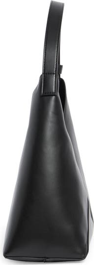 mokomoko triangle chain bag／black boa mokomoko triangle chain bag／black boa