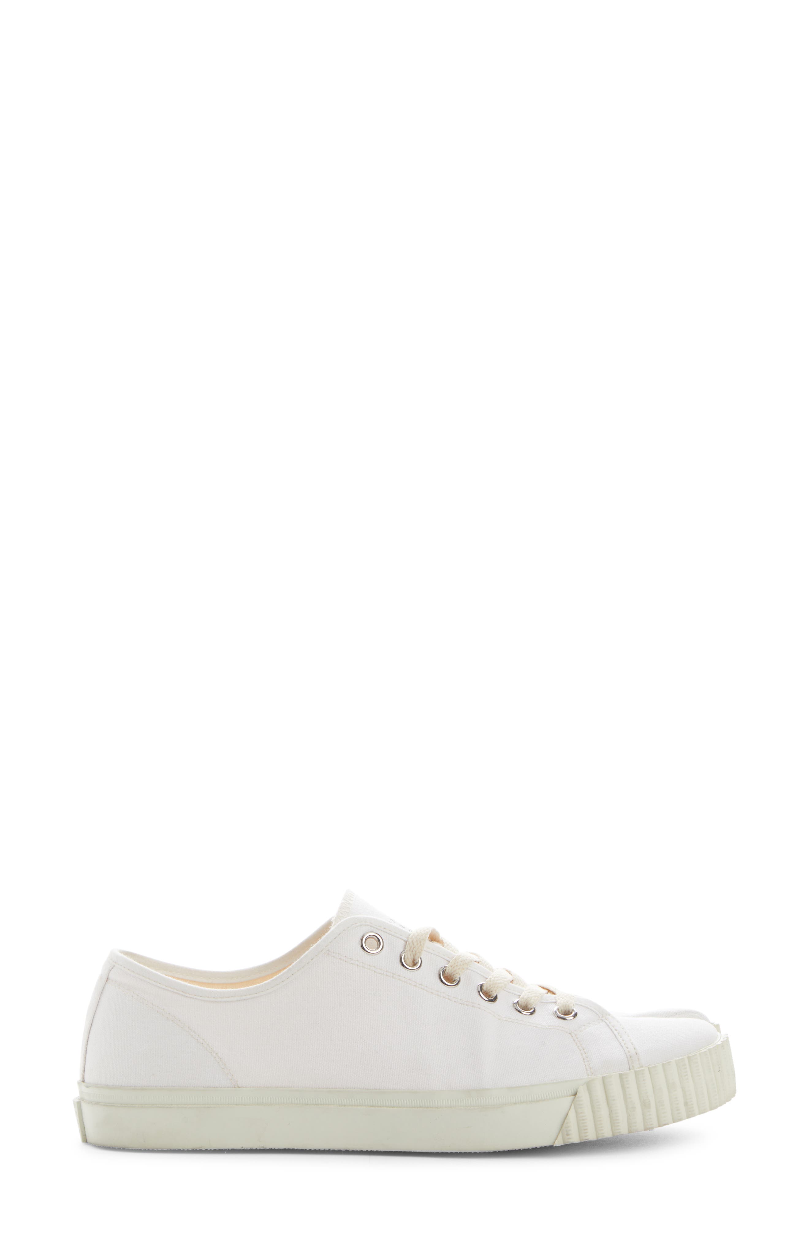 Maison Margiela Tabi Low Top Sneaker, Alternate, color, White