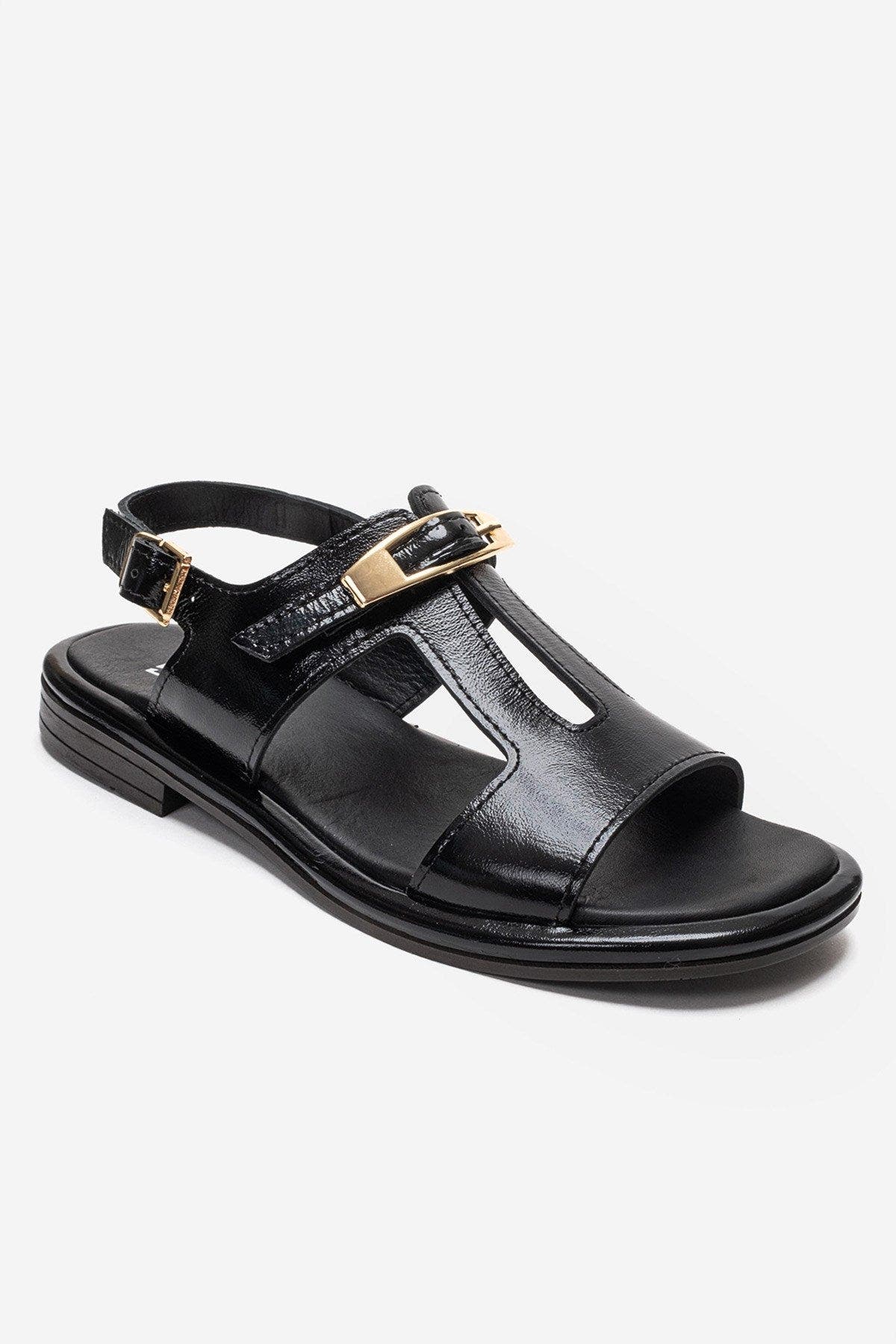 Forever & Always Shoes Auren Leather Buckle Sandal, Alternate, color, Black