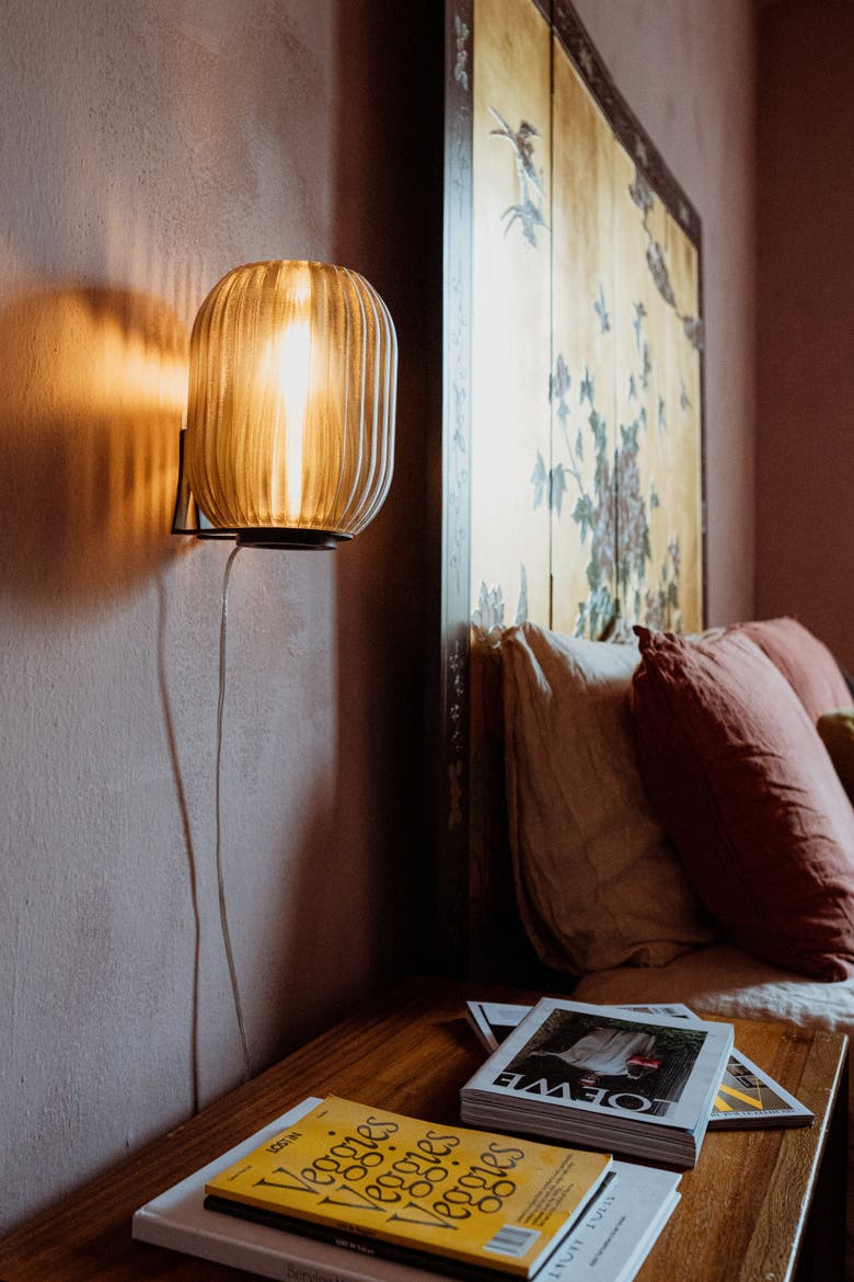 Allium Sconce, Alternate, color, Smoke