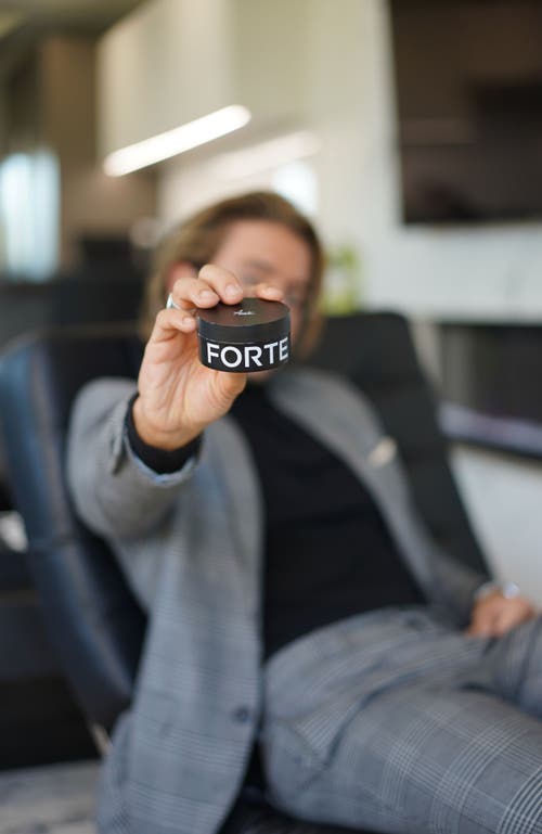 Forte Series Molding Paste Strong Hold In No Color