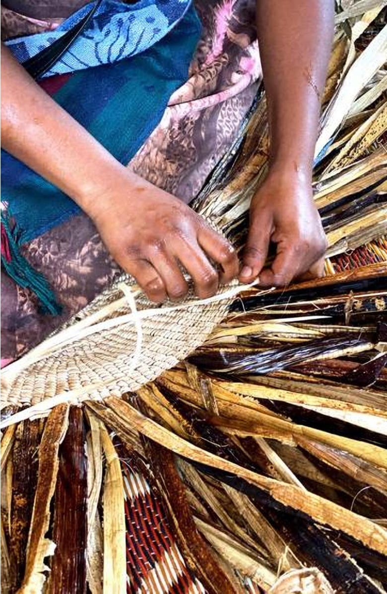 indego africa Banana Leaf Planter in Mixed Natural, Alternate, color, Natural