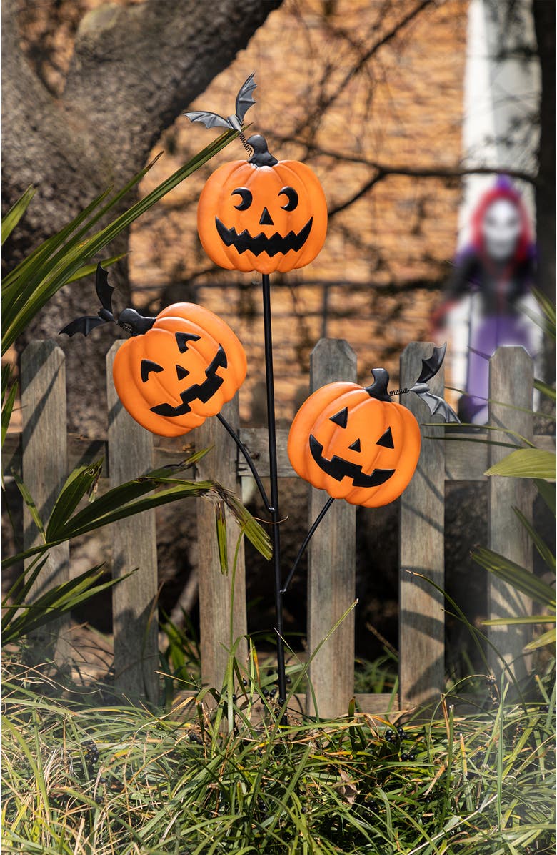 Glitzhome Halloween Metal Triple Pumpkin with Spring Bats Yard Stake, Alternate, color, Orange
