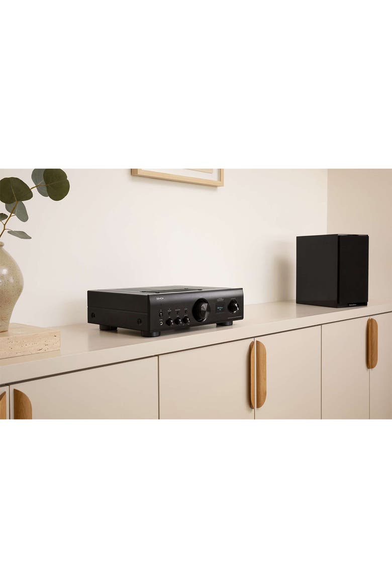 DCD-900NE CD Player and PMA-900HNE Integrated Network Amplifier, Alternate, color, Black