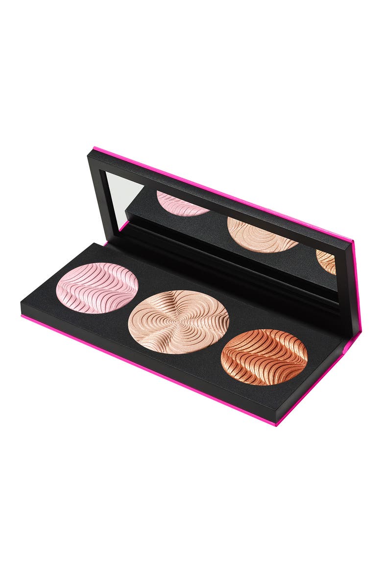 MAC Step Bright Up Extra Dimension Skinfinish Powder Highlighter Palette USD $54 Value, Alternate, color, LIGHT