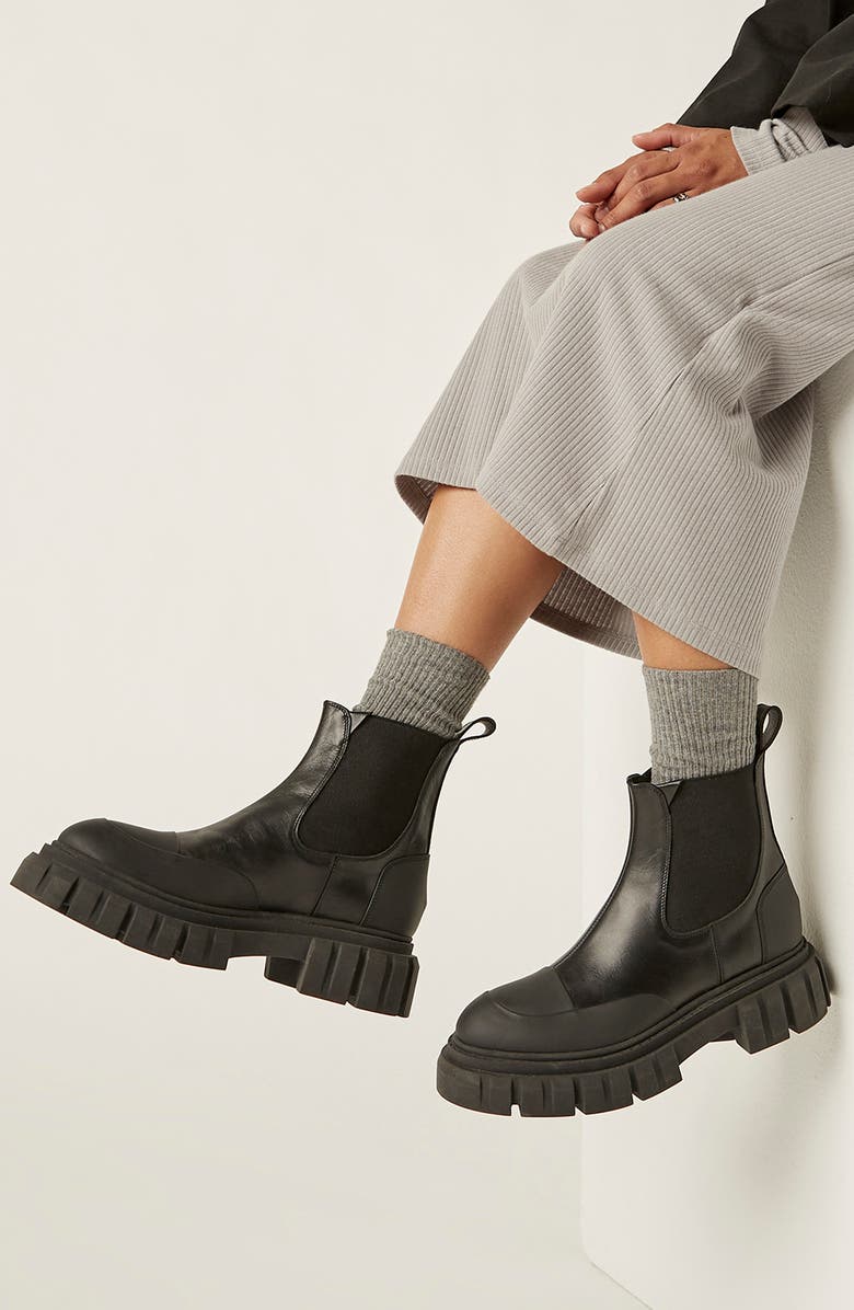 La Canadienne Kyree Waterproof Chelsea Boot, Alternate, color,