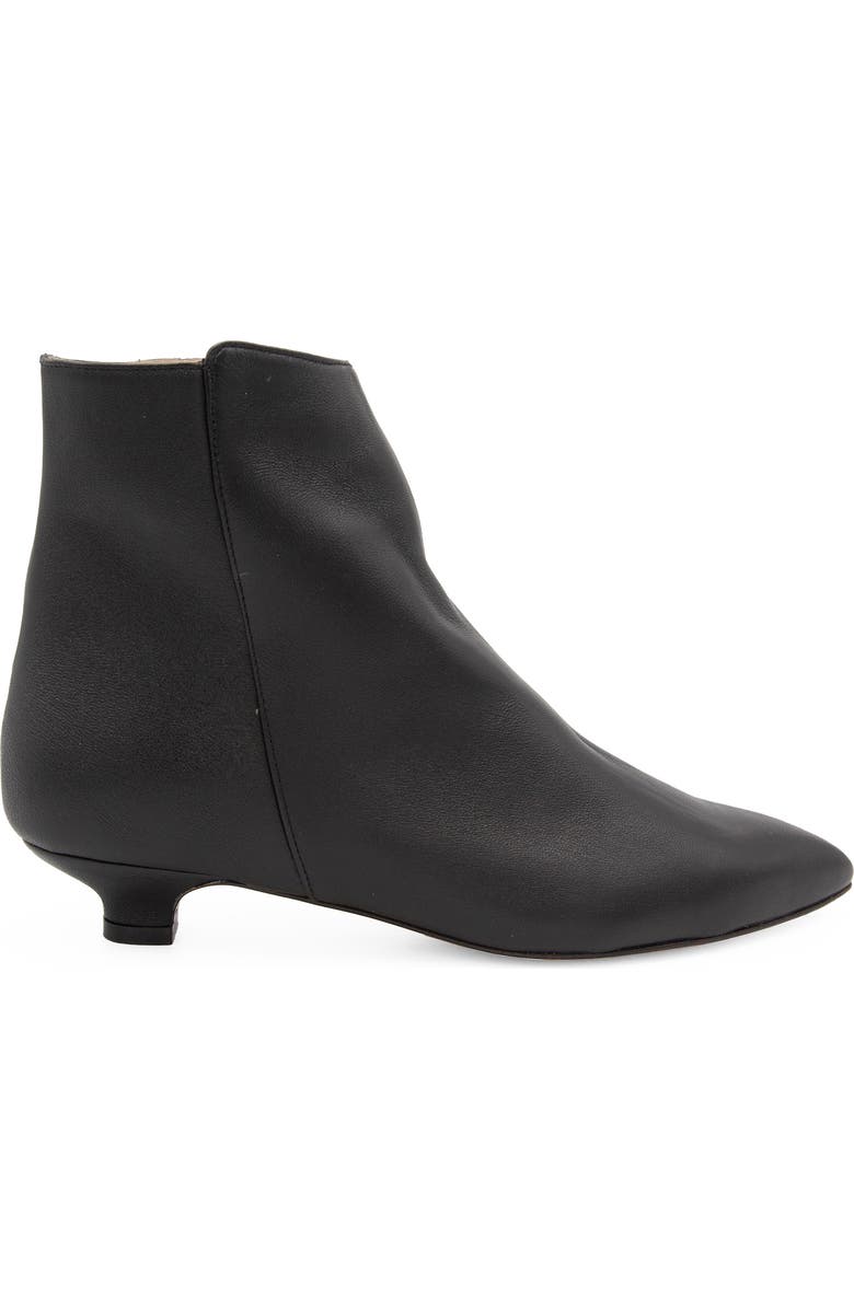 Amalfi by Rangoni Alpaca Pointed Toe Bootie, Alternate, color, Black Etoile