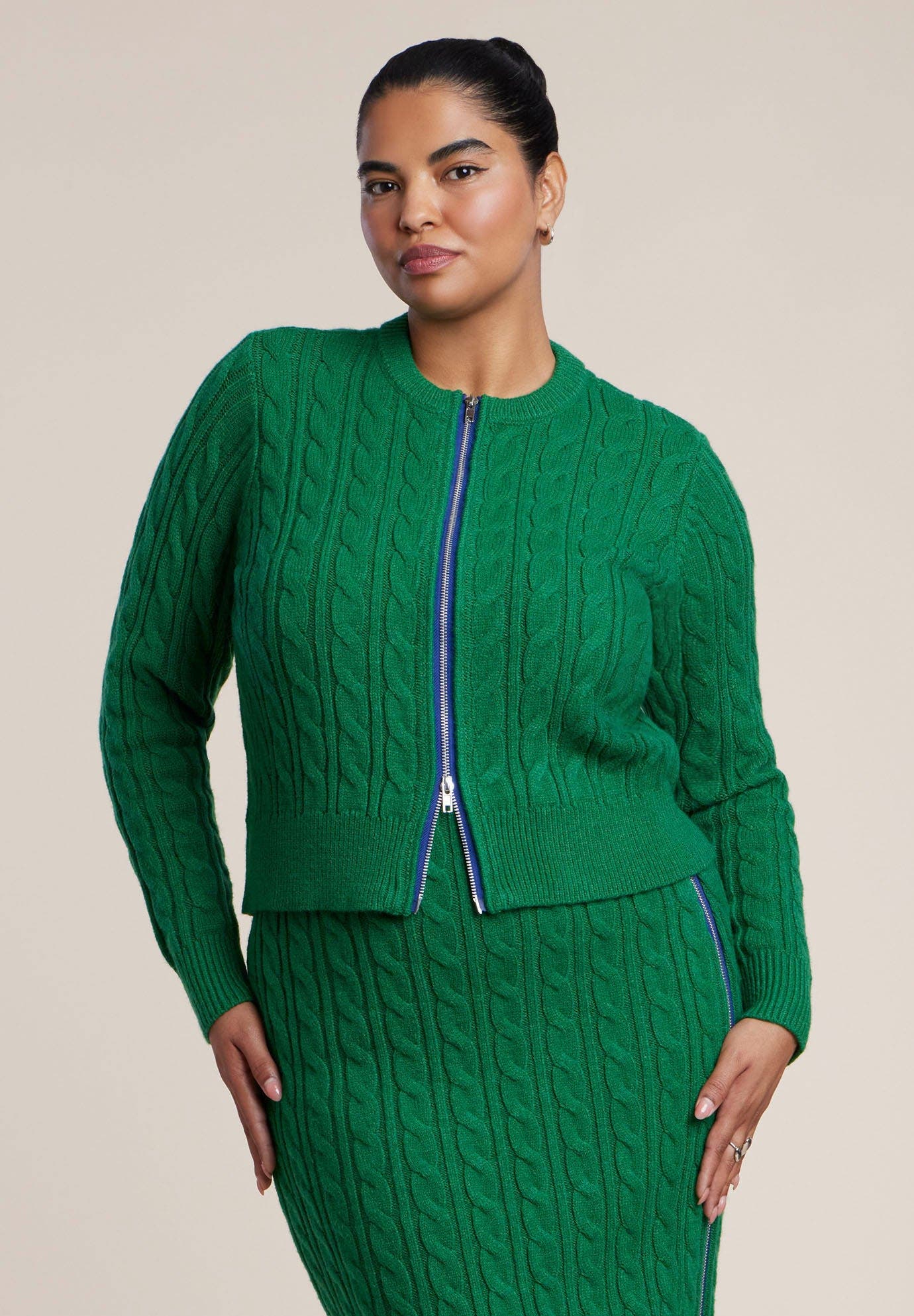 selected VERDANT GREEN
