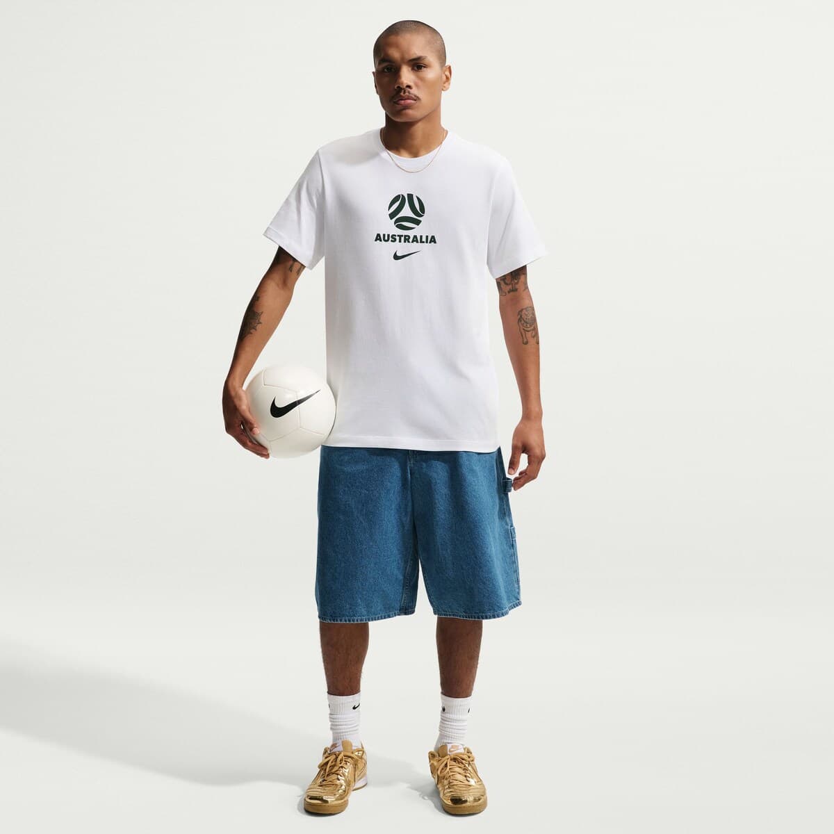 Men's Nike White Australia National Team Crest T-Shirt