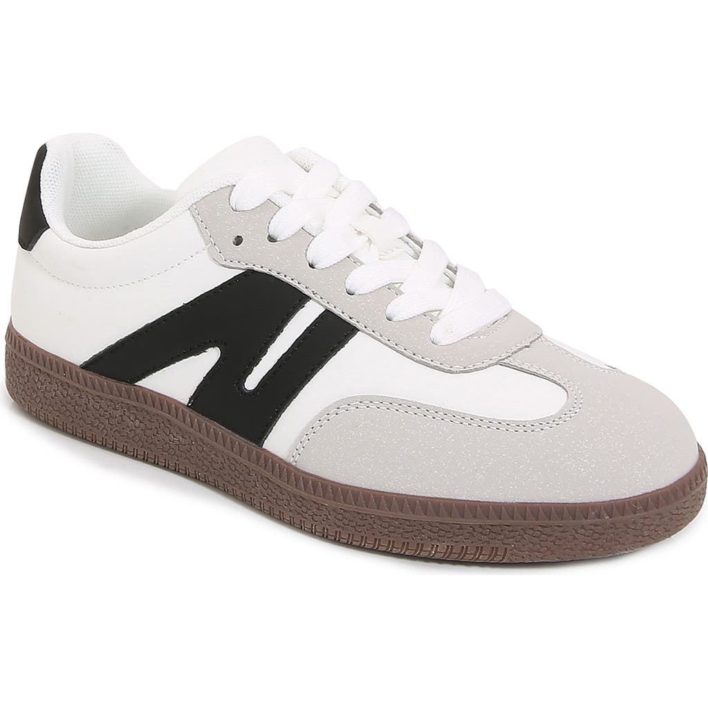 Berness Lettie Sneaker In White