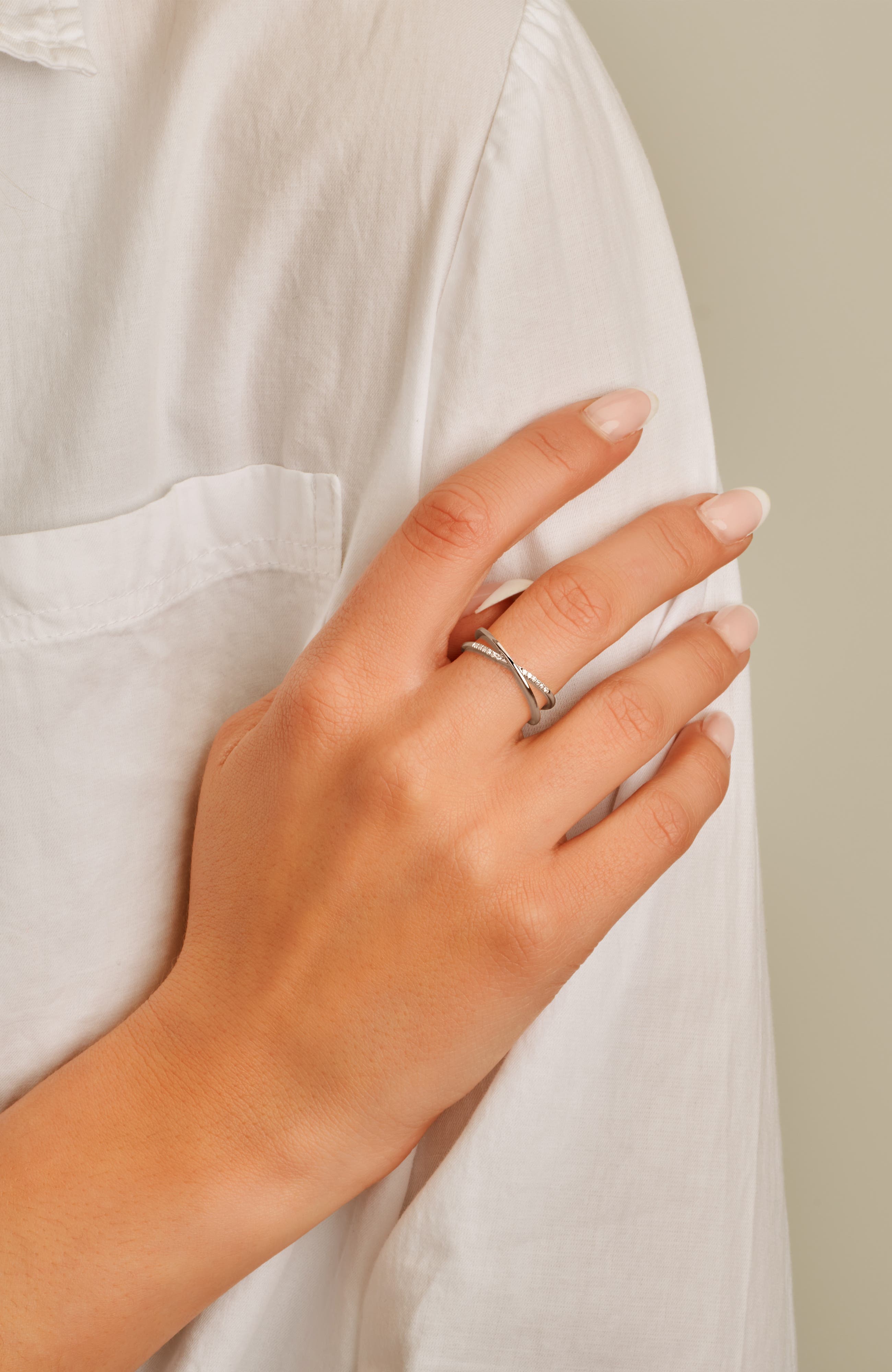 Crossover Diamond Ring | 12 natural diamonds | 925 Sterling Silver