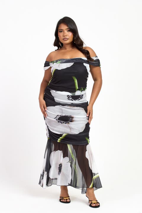 Plus Size Bold Floral Ruched Midi Dress