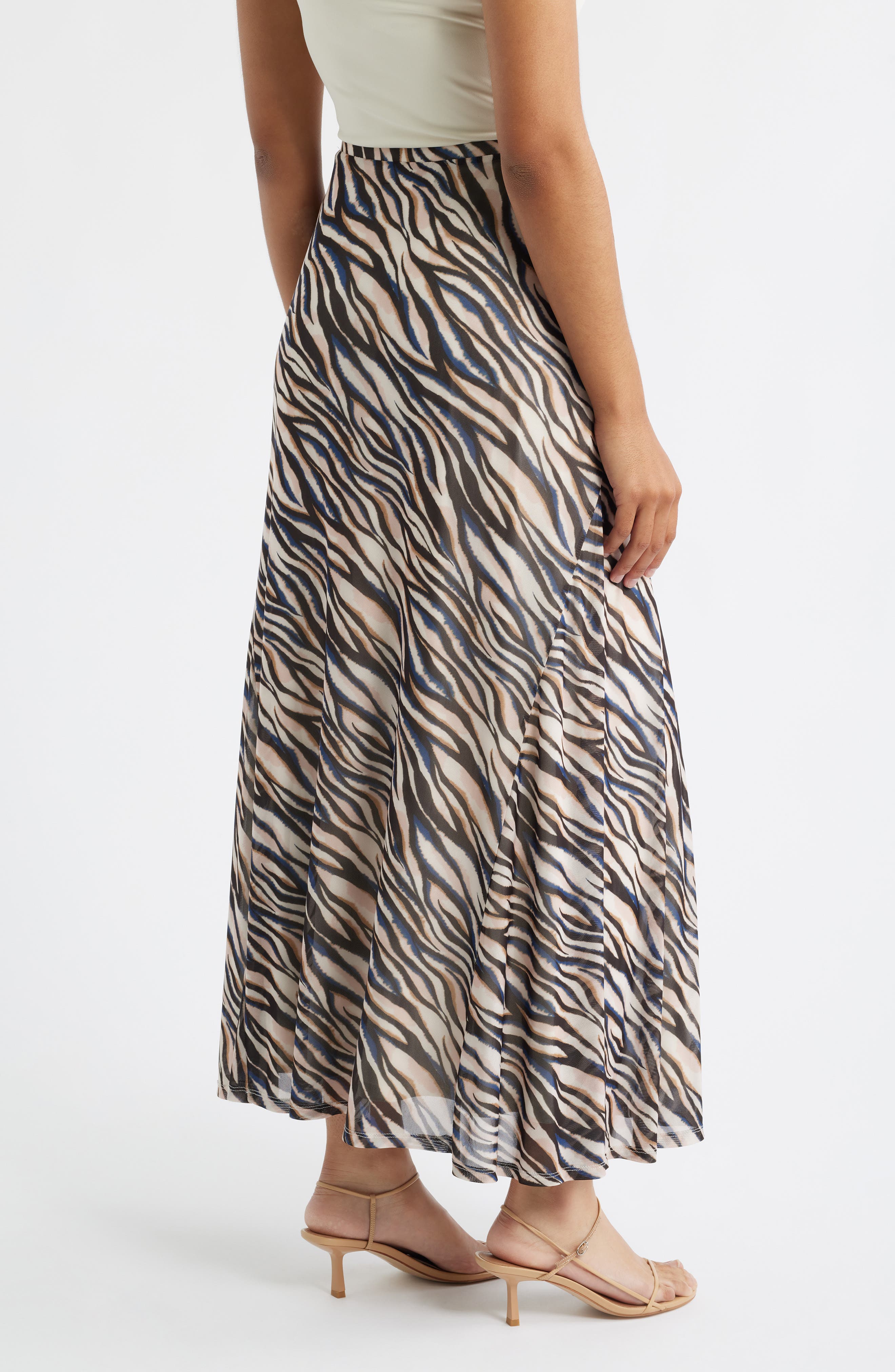 Belle Maxi Skirt - image 4