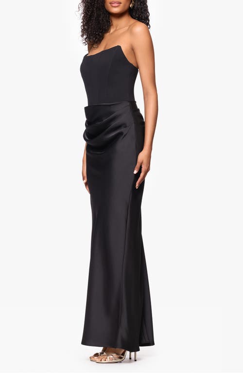 BETSY & ADAM BETSY & ADAM STRAPLESS MIXED MEDIIA GOWN 