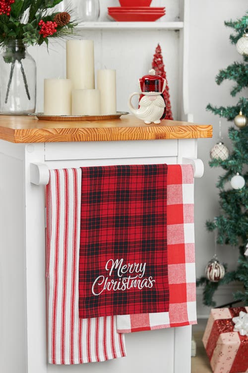 Tag Lars Gnome Lidded Mug Ceramic Drinkware For Christmas In White