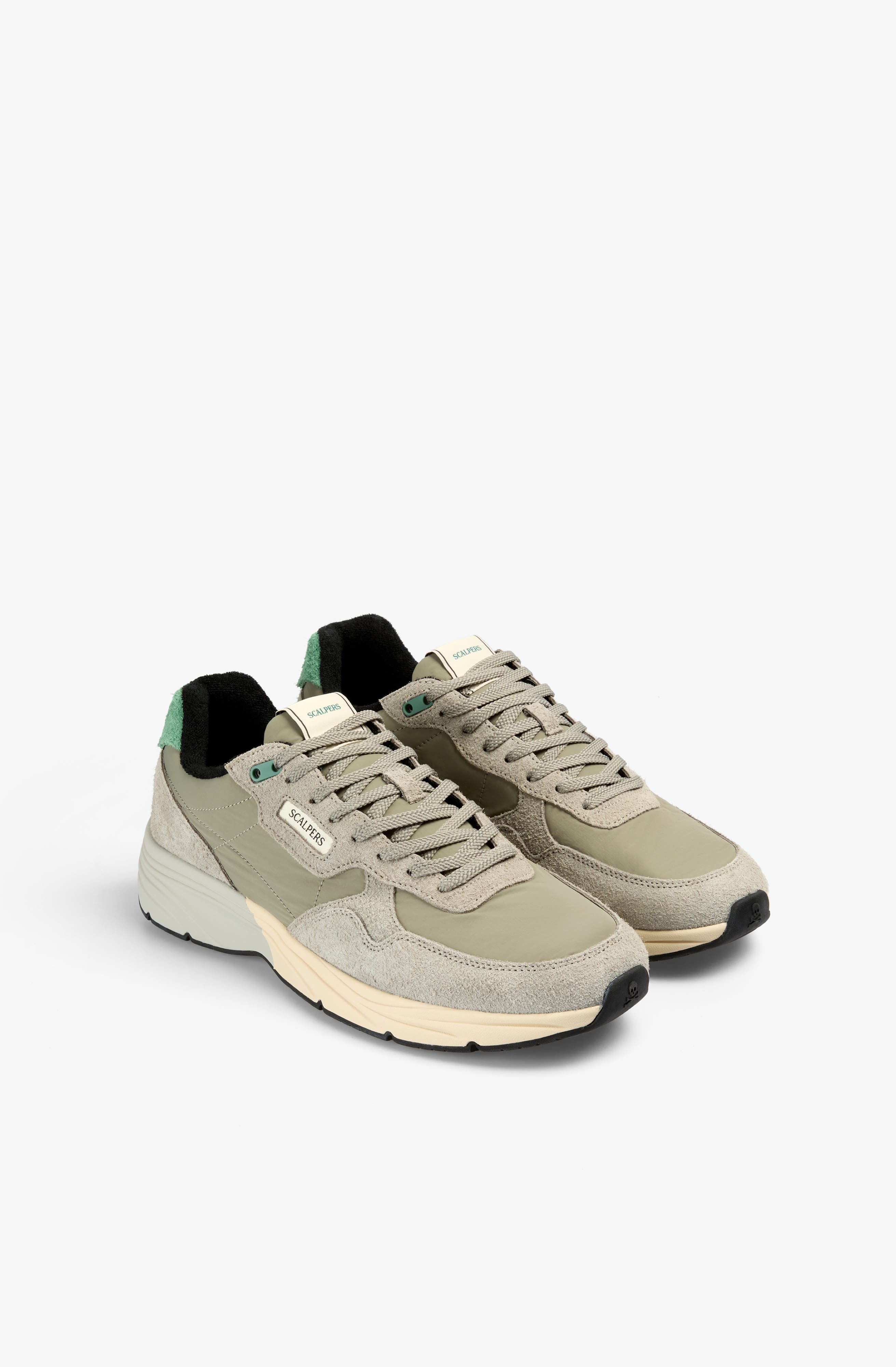  Khaki