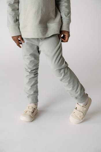 Recess Canvas Sneaker