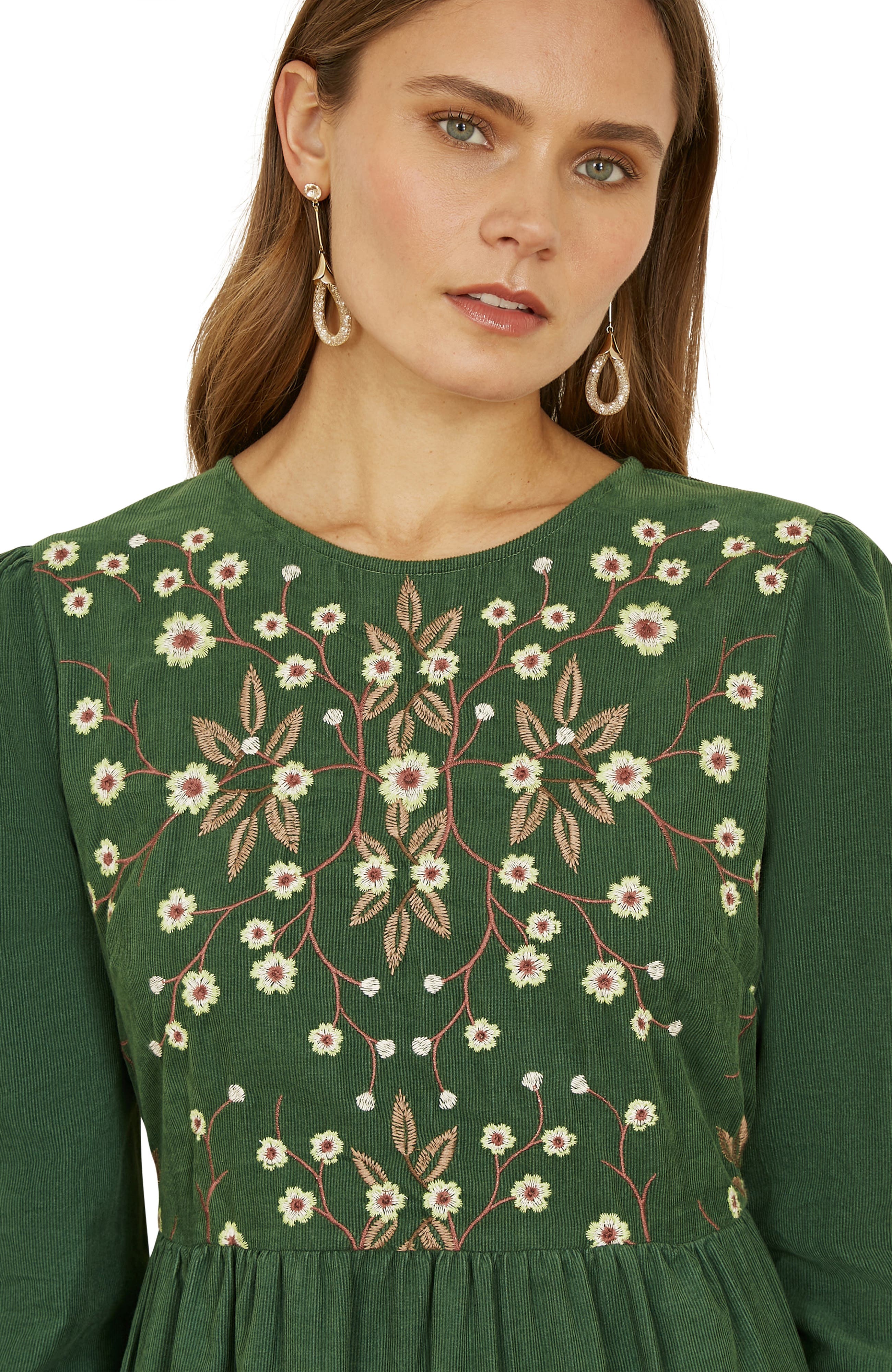 tomoyo - long-sleeve star embroidery a-line midi dress Yumi Long Sleeve Embroidered (Women) Style that goes wherever
