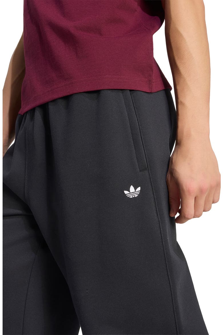 Trefoil Essentials Fleece Sweatpants, Alternate, color, BLACK