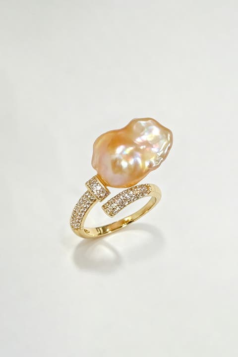 Nomi Baroque Pearl Ring