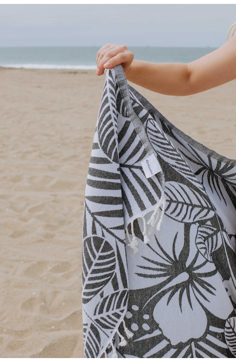 InfuseZen Hawaiian Flower Print Organic Cotton Reversible Turkish Towel, Alternate, color, Black