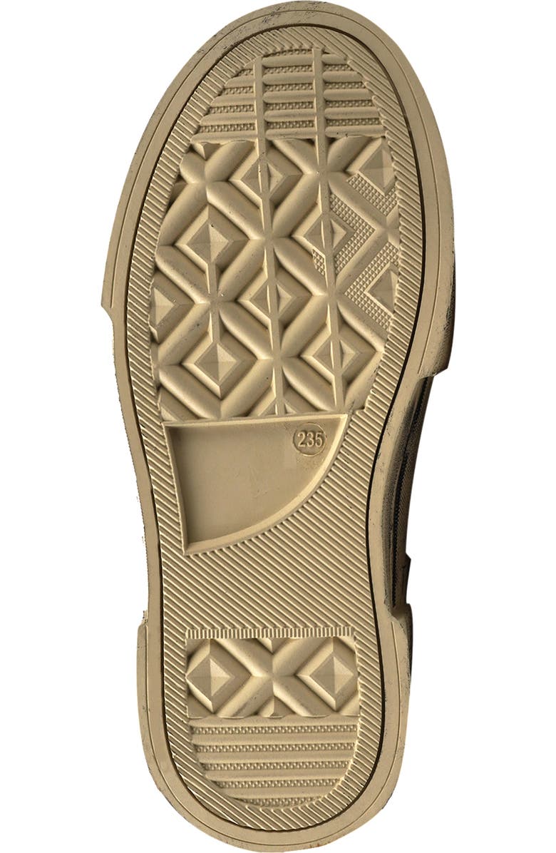 ZIGI Hattie Star Appliqué High Top Platform Sneaker, Alternate, color,