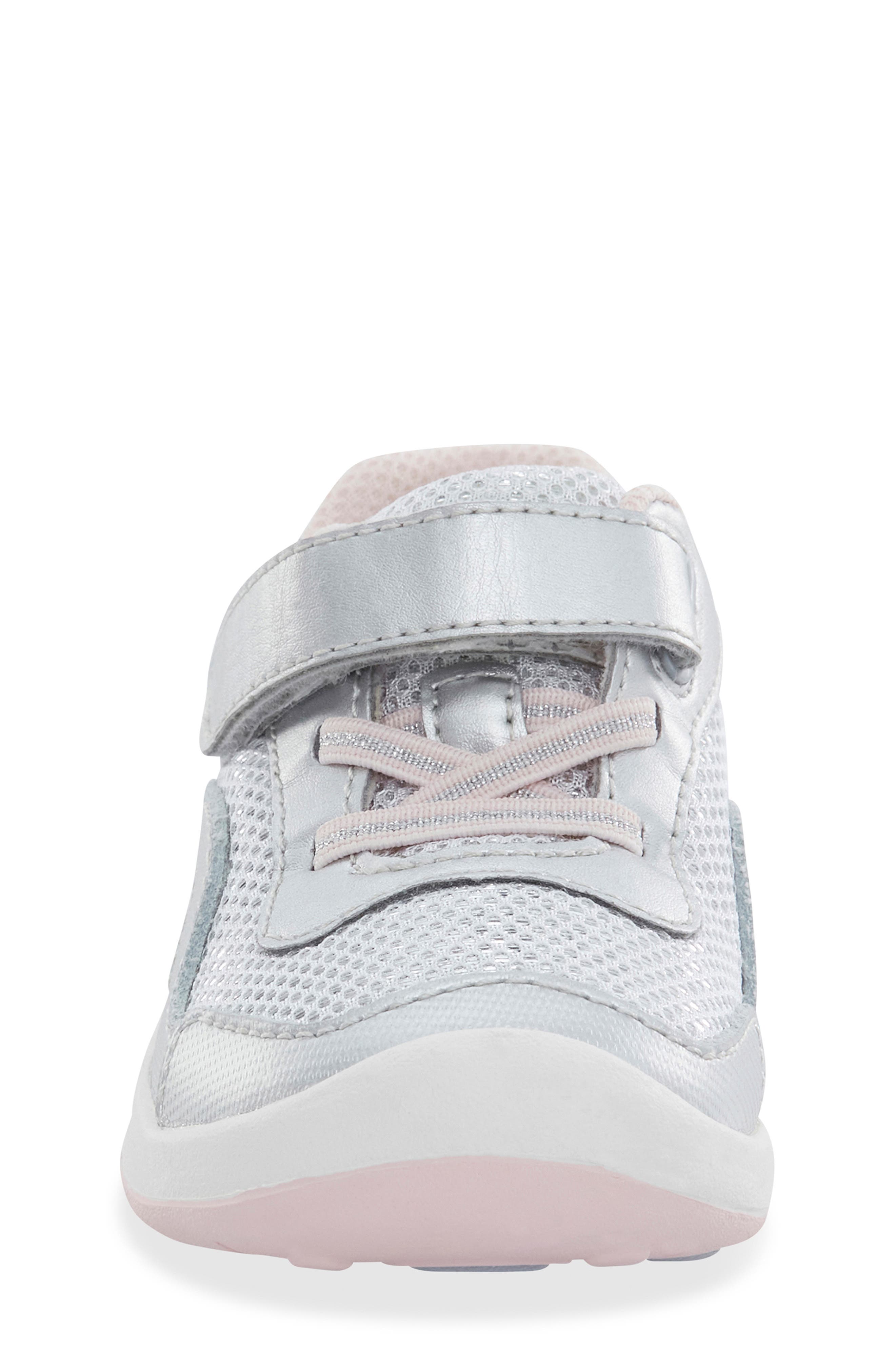 Stride Rite Kids' Tech Winslow 2.0 Sneaker, Alternate, color, Silver