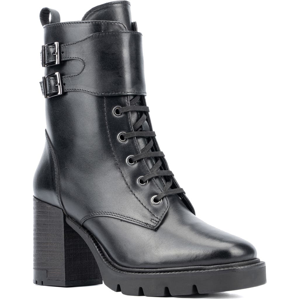 Vintage Foundry Elizabeth Lug Heel Boot In Black
