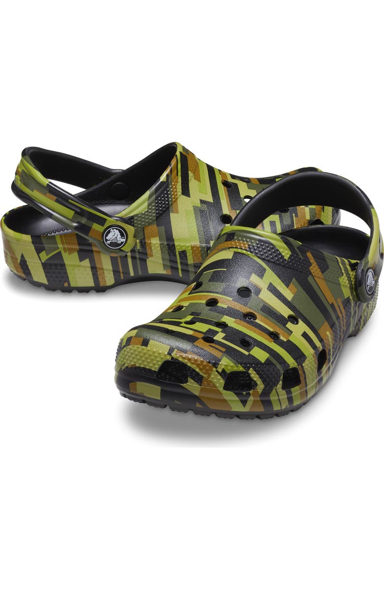CROCS Kids' Classic Digi Camo Clog, Alternate, color, Black Multi