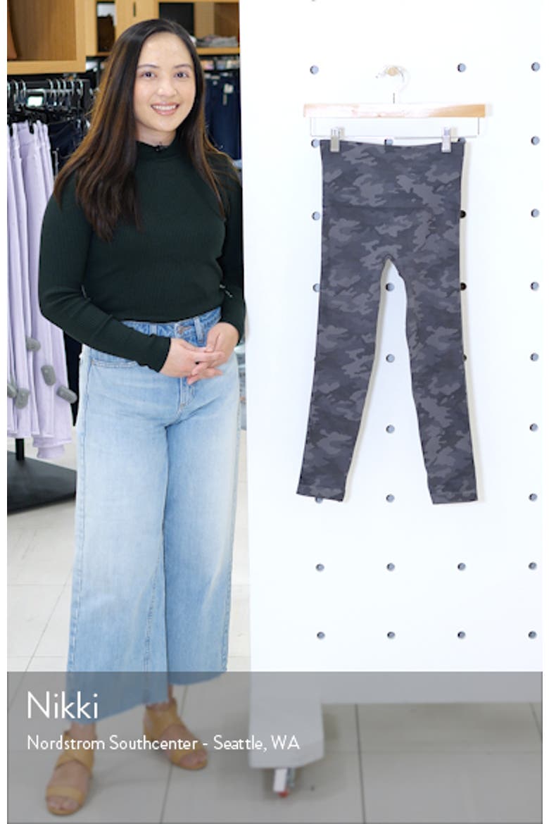 SPANX Look At Me Now Crop Seamless Leggings video