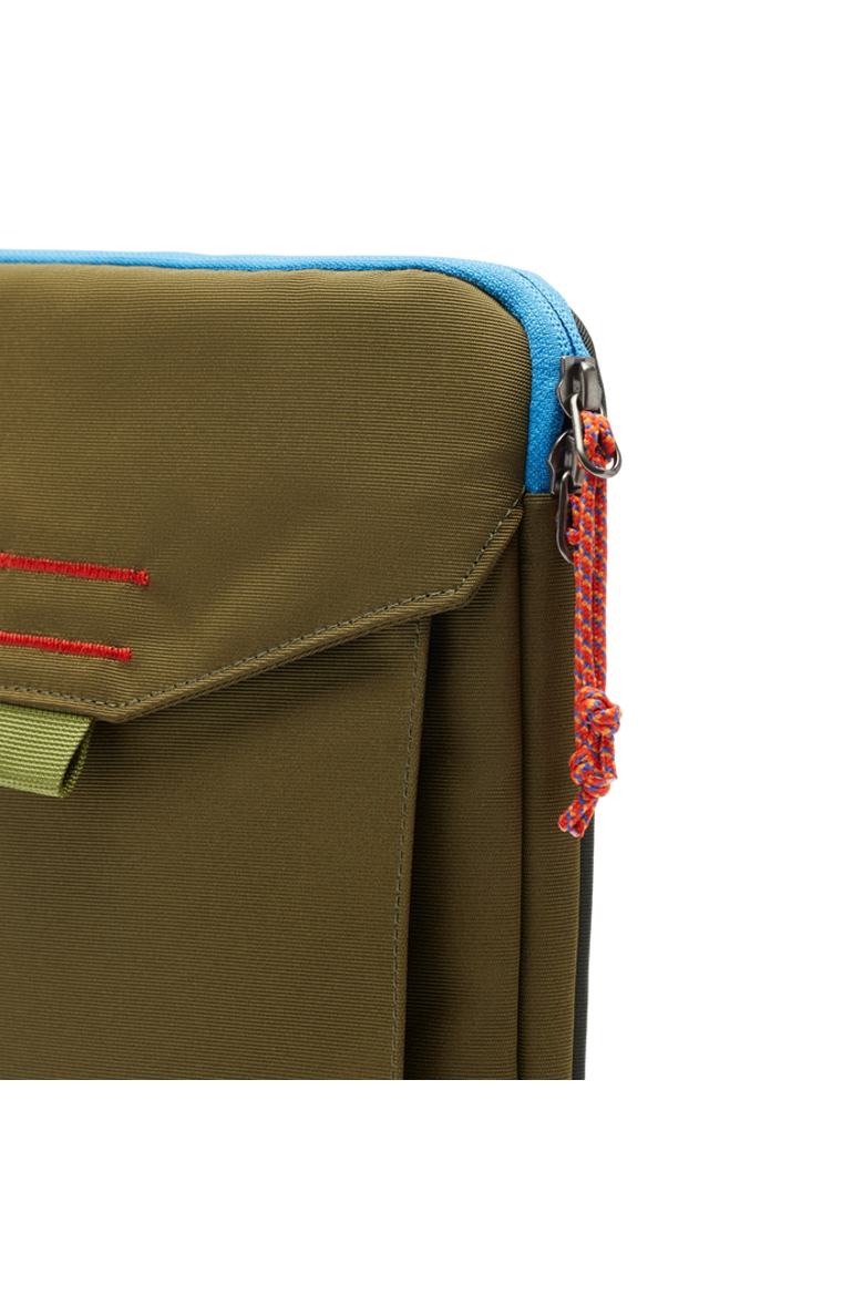 14" Laptop Sleeve - Cada Día, Alternate, color, Live Oak/Woods