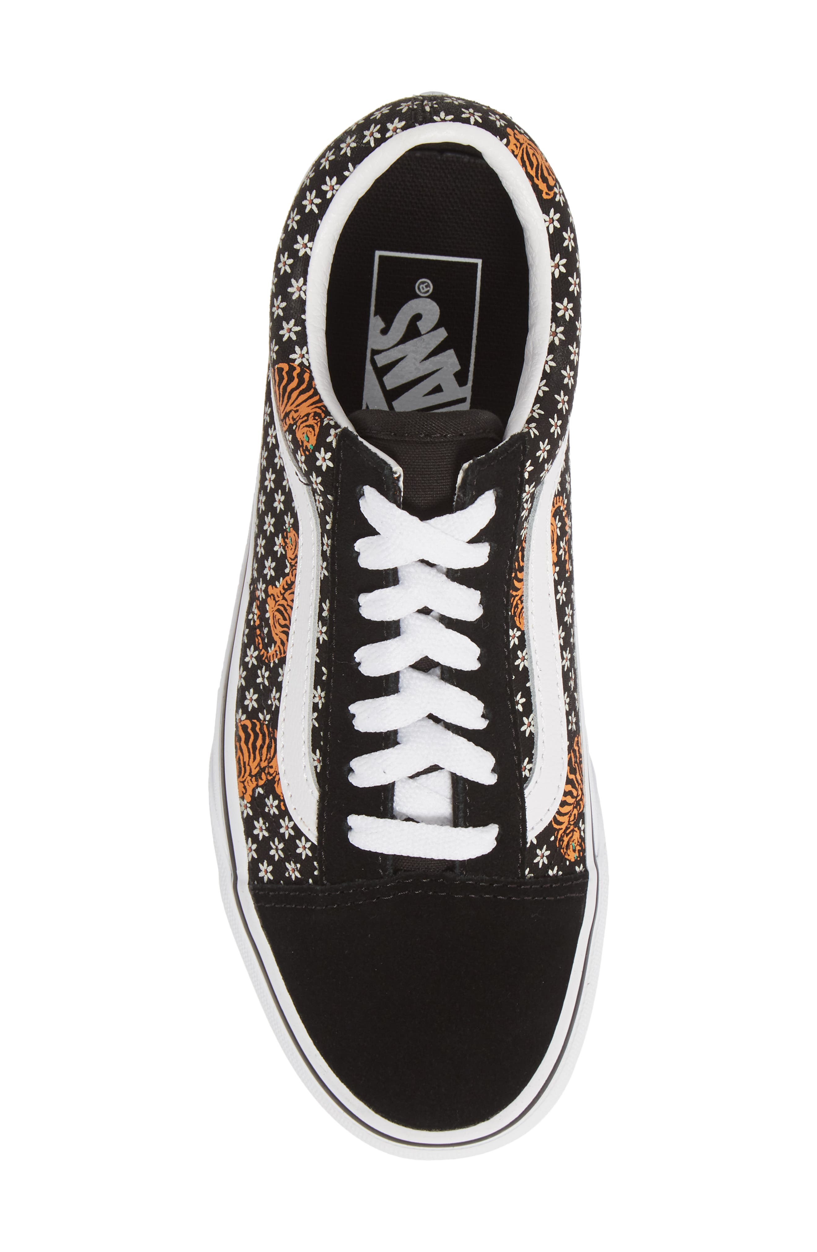 Vans Old Skool Sneaker, Alternate, color, 