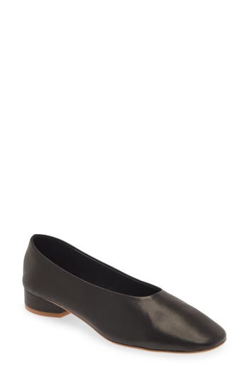 Jeffrey Campbell Hinted-f Flat In Black
