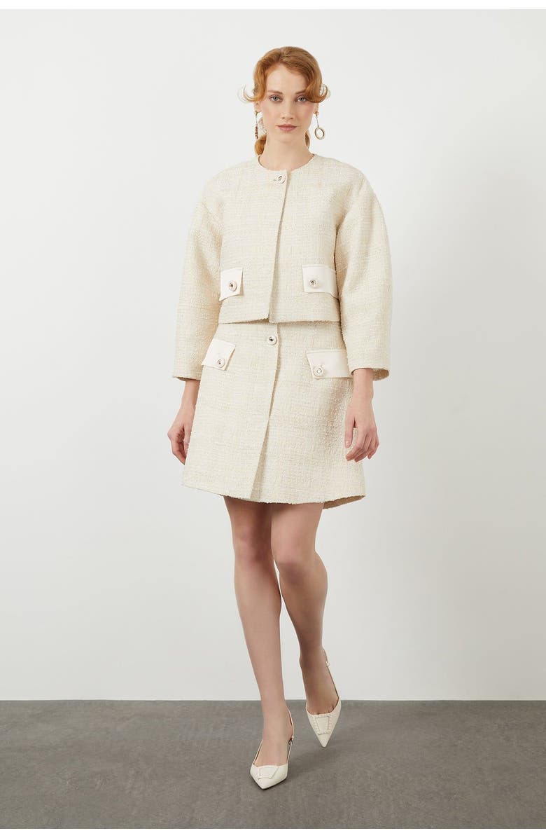 Gizia Off-White Tailored Button Detail Cropped Jacket, Main, color, Ecru