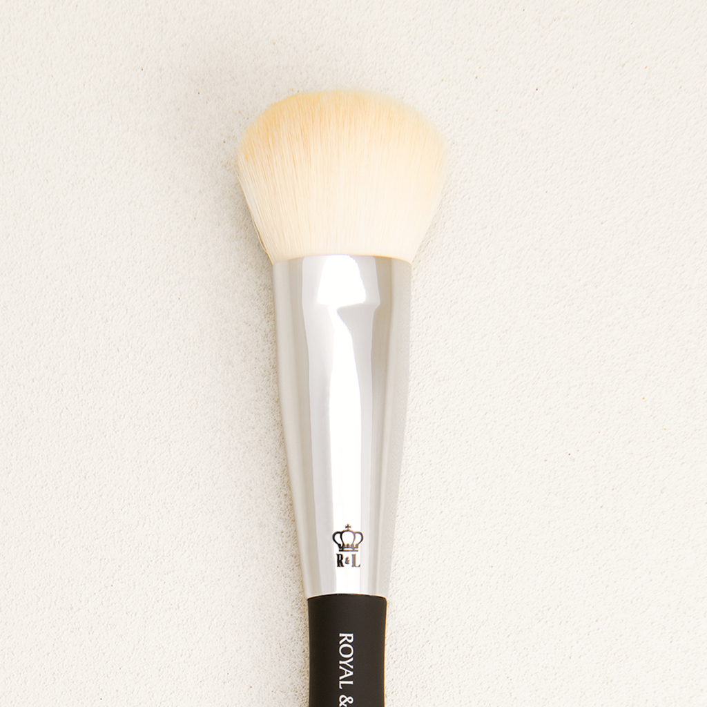Omnia Brush Pro Complexion Makeup Brush In Black