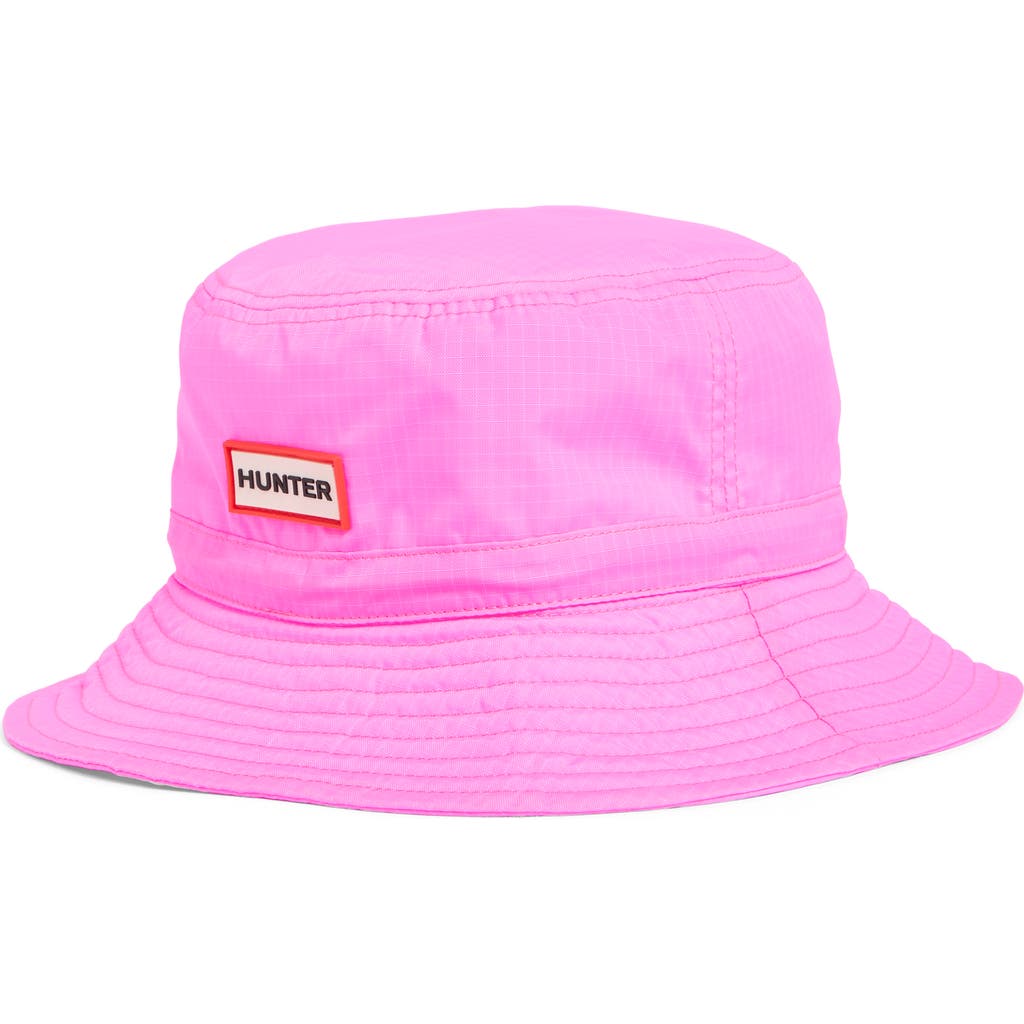 Hunter Packable Bucket Hat In Highlighter Pink