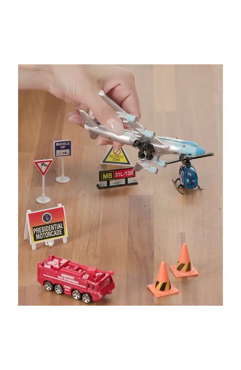 Air Force One United States of America Airport Playset, Alternate, color, 