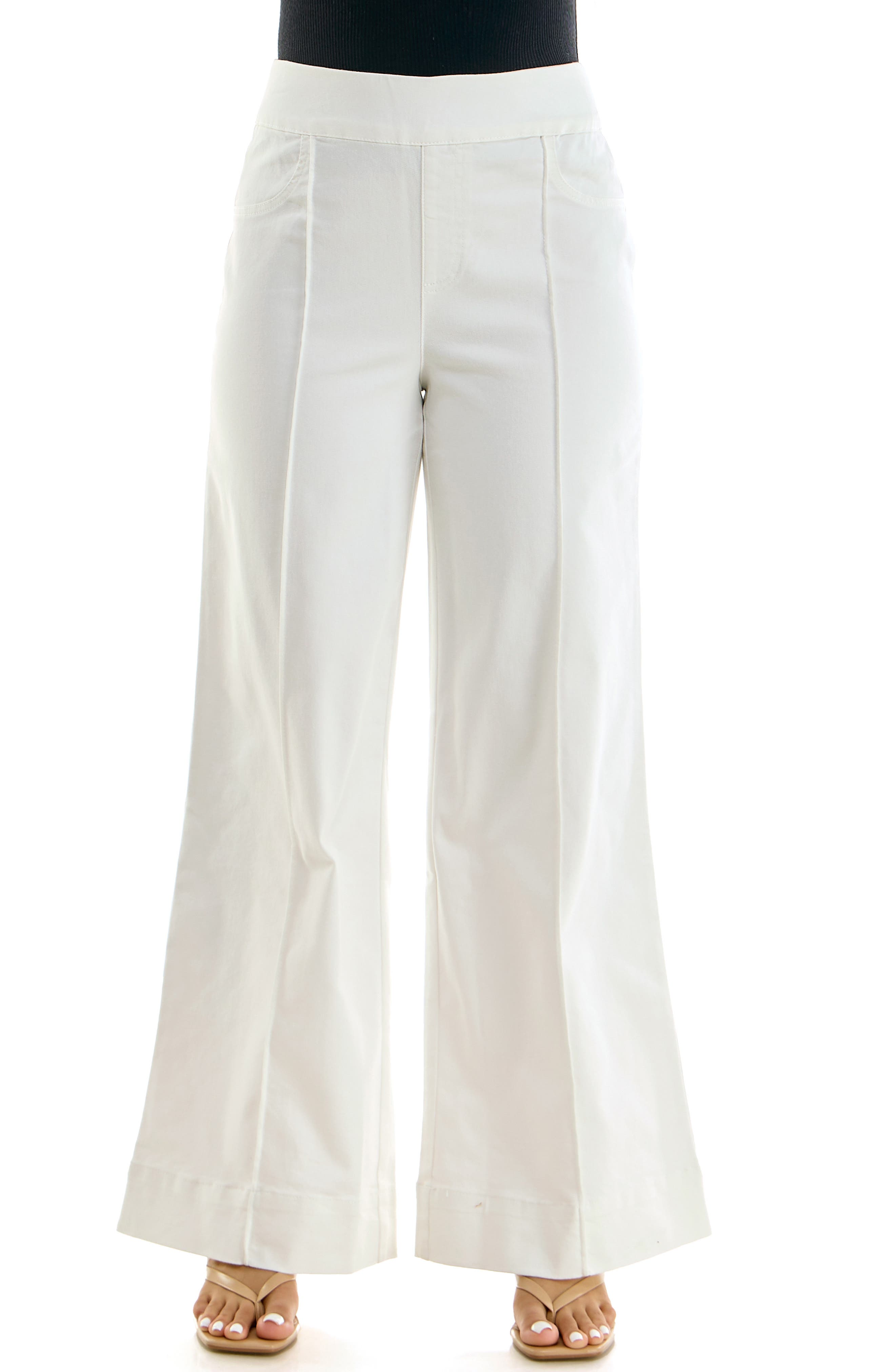 Pull-On Wide Leg Jeans