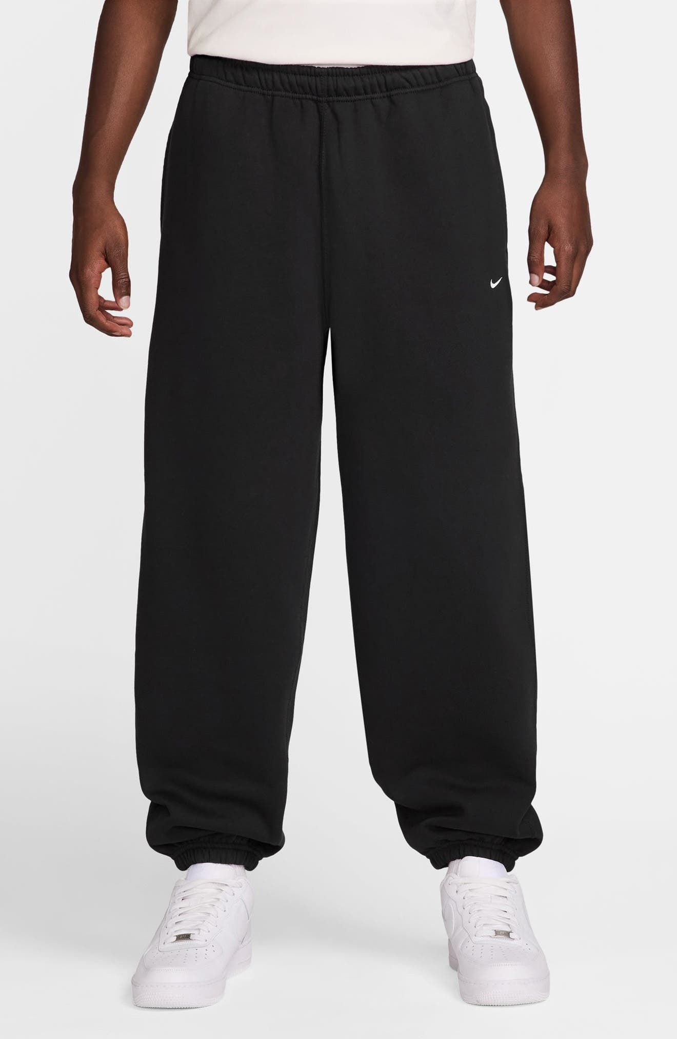 black nike bottoms mens