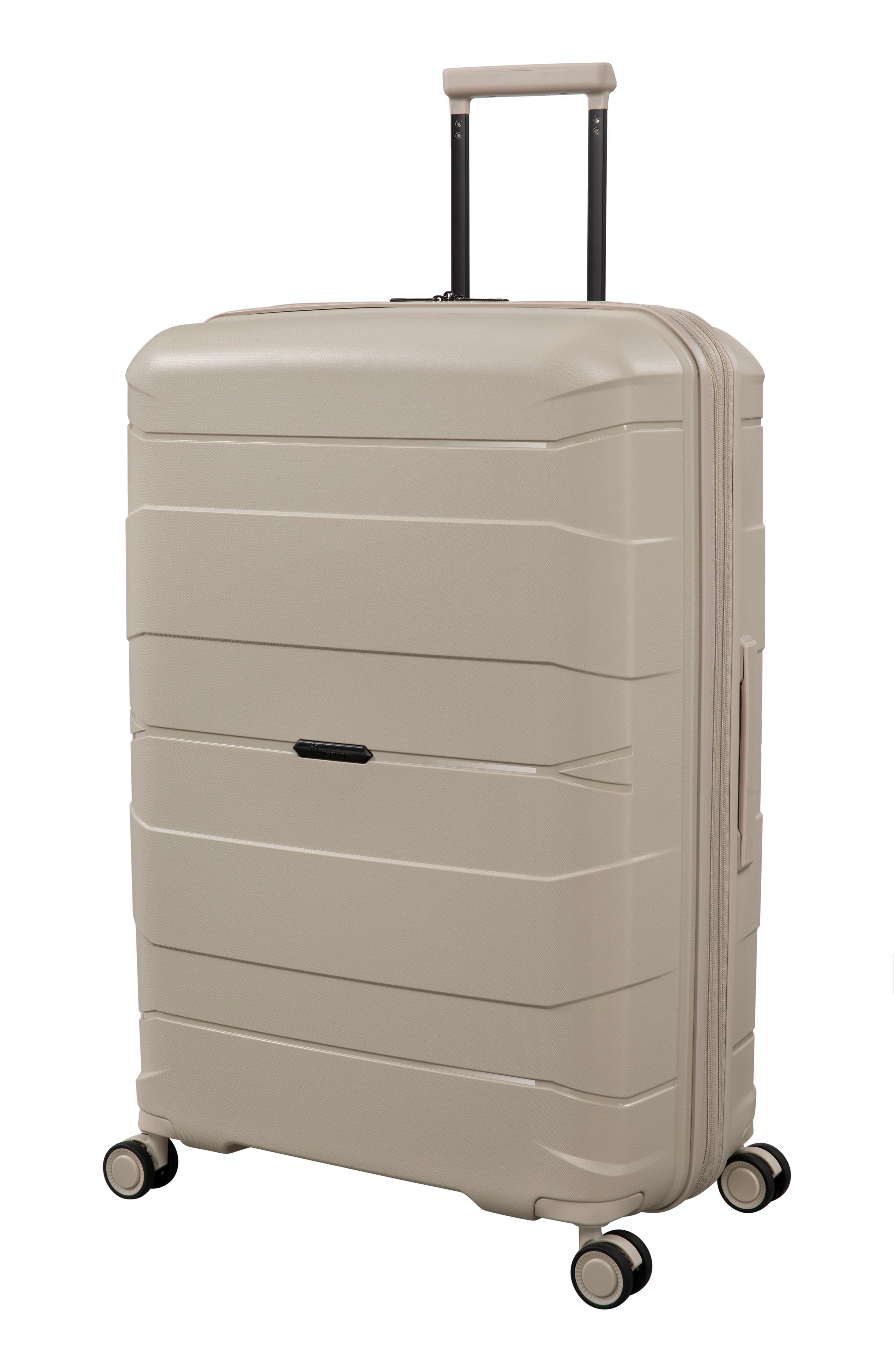 Momentous 31-Inch Hardside Spinner Luggage