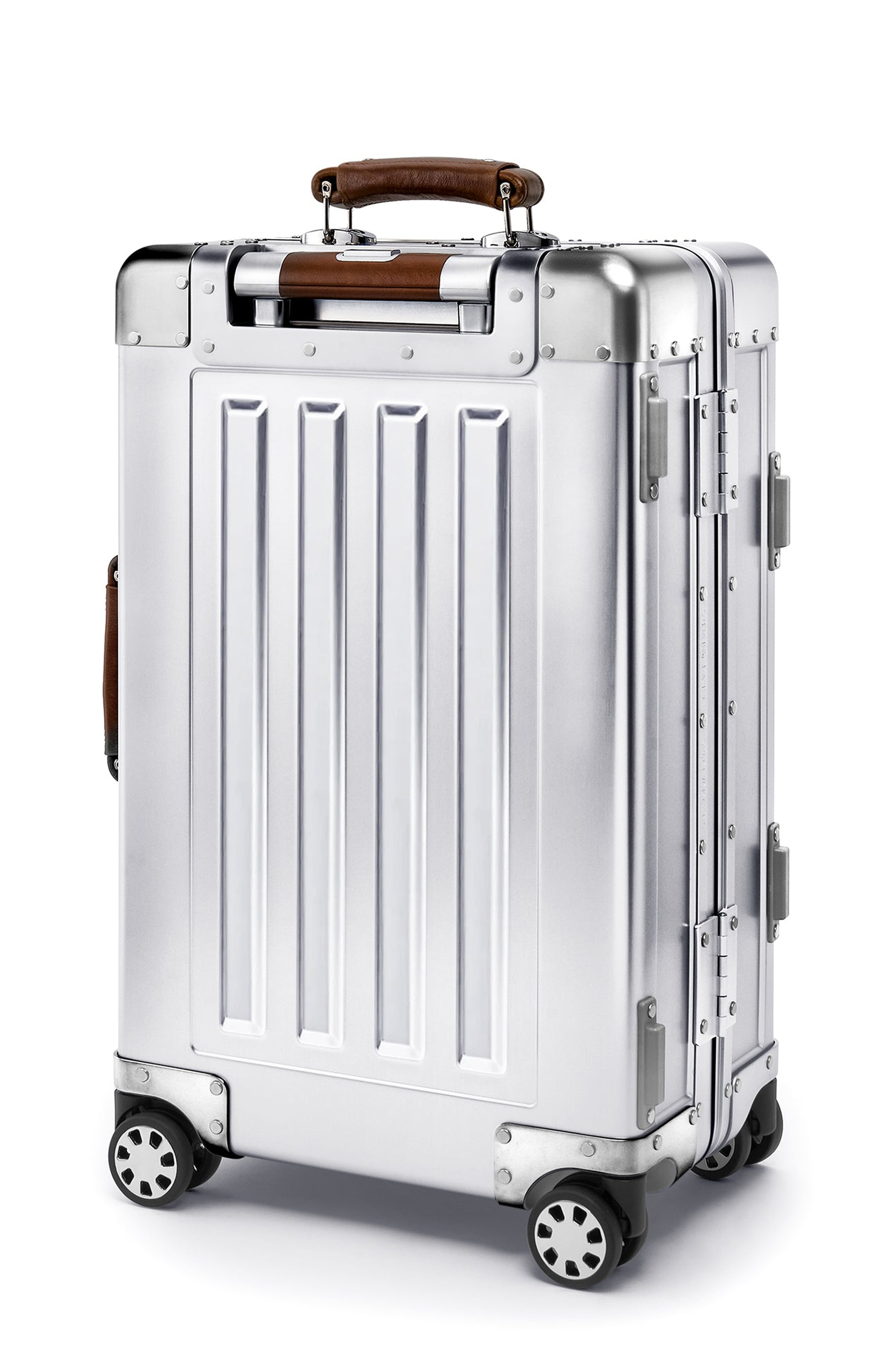 Sterling Pacific 40L Cabin Travel Case, Alternate, color, Silver