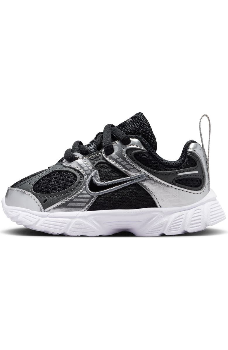 Nike Kids' V5 RNR Sneaker, Alternate, color, Black/ Black