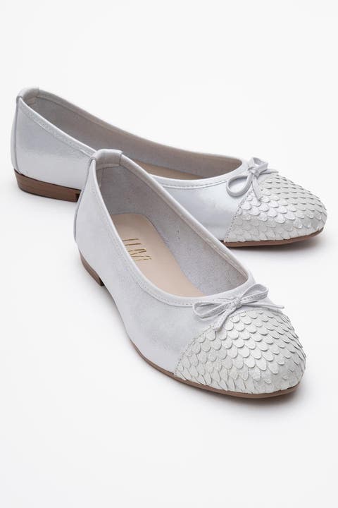 Copos Leather Bow Cap Toe Ballet Flat