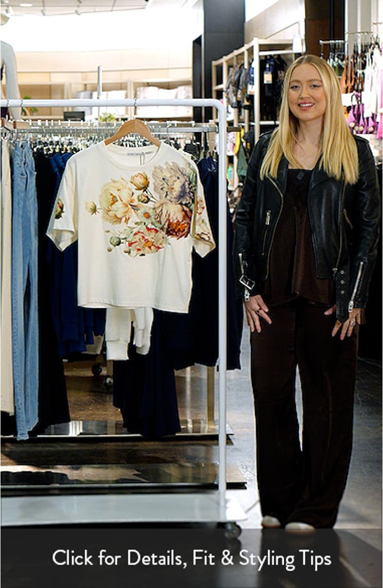 Evan Appliqué Oversize T-Shirt, sales video thumbnail